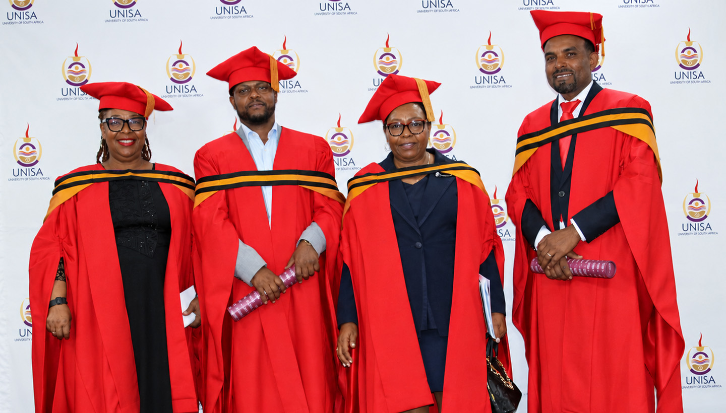 Unisa spring grads- week 2- MYUNISA LEAD.jpg